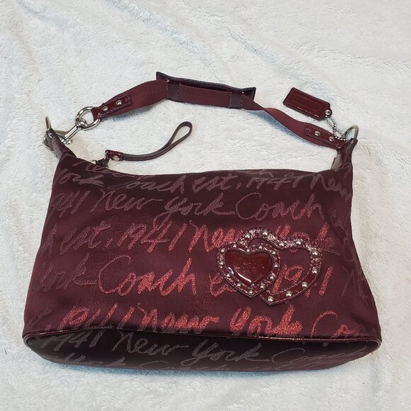Coach Limited Edition Holiday Burgundy Script New York Hearts Shoulder Bag Purse - Picture 1 of 15